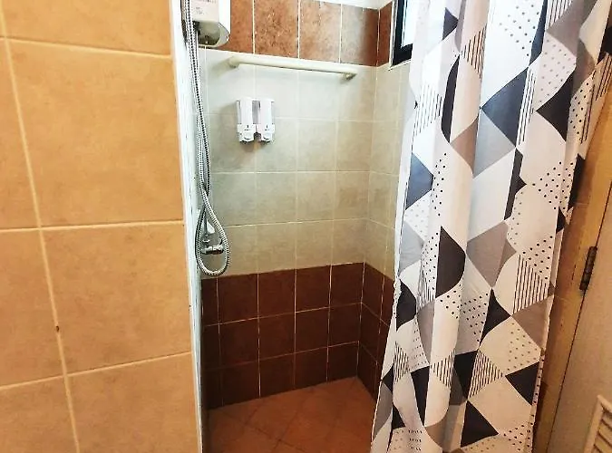 552