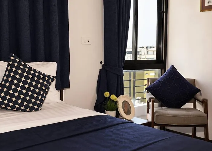 Orienta Suite Ratchada *
